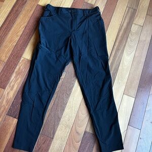 AKHG from Duluth Trading- black pants